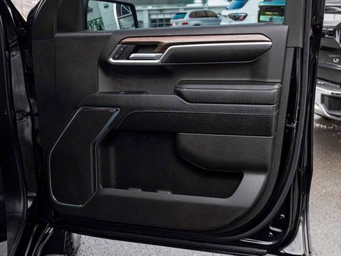 Used 2023 Chevrolet Silverado 1500 LT image 13