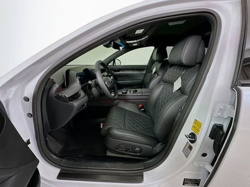 New 2026 Genesis G90 3.5T Prestige image 16