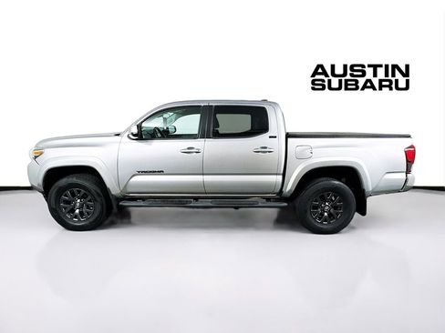 Used 2020 Toyota Tacoma SR5 w/ SR5 Appearance Package (SM) RWD image 4