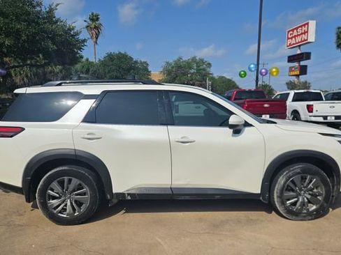 Used 2024 Nissan Pathfinder SV w/ Cargo Package FWD image 5