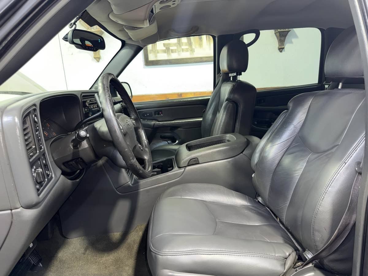 Used 2004 Chevrolet Silverado 1500 4x4 Crew Cab w/ Z71 Convenience Package 2 image 14