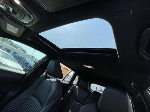 Used 2024 Toyota Corolla Cross XSE w/ Convenience Package AWD/4WD image 20