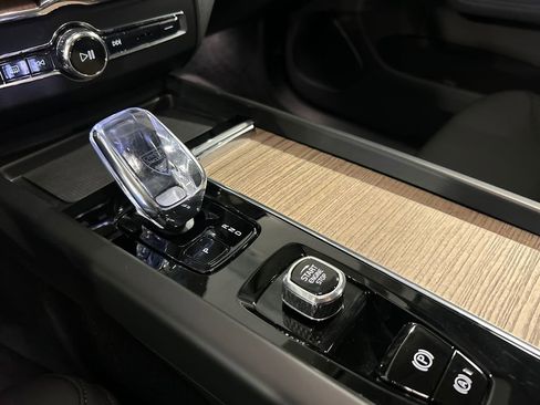 Used 2026 Volvo XC60 B5 Plus w/ Protection Package Premier image 19