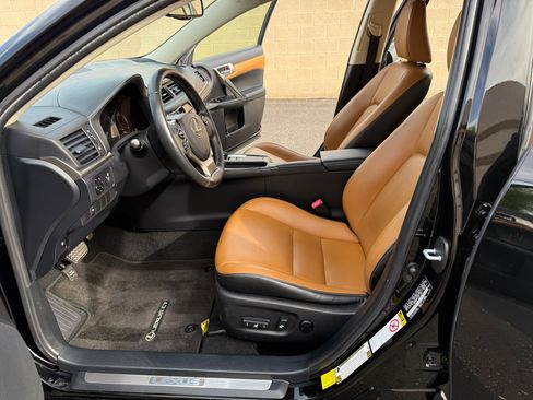 Used 2015 Lexus CT 200h image 15