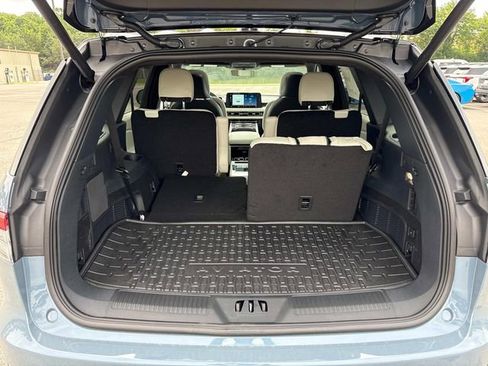 New 2025 Lincoln Aviator Black Label w/ Black Label Special Edition AWD/4WD image 13
