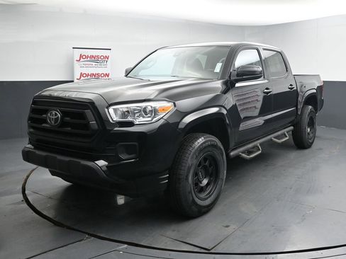 Used 2023 Toyota Tacoma SR AWD/4WD image 4