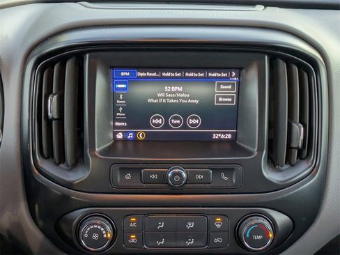 Used 2022 Chevrolet Colorado W/T w/ Custom Special Edition image 18