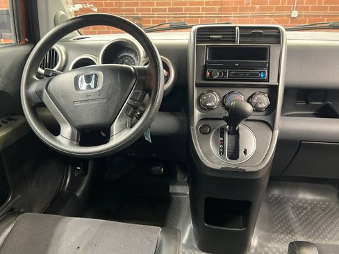 Used 2005 Honda Element LX image 21