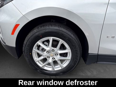 Used 2022 Chevrolet Equinox LT AWD/4WD image 13