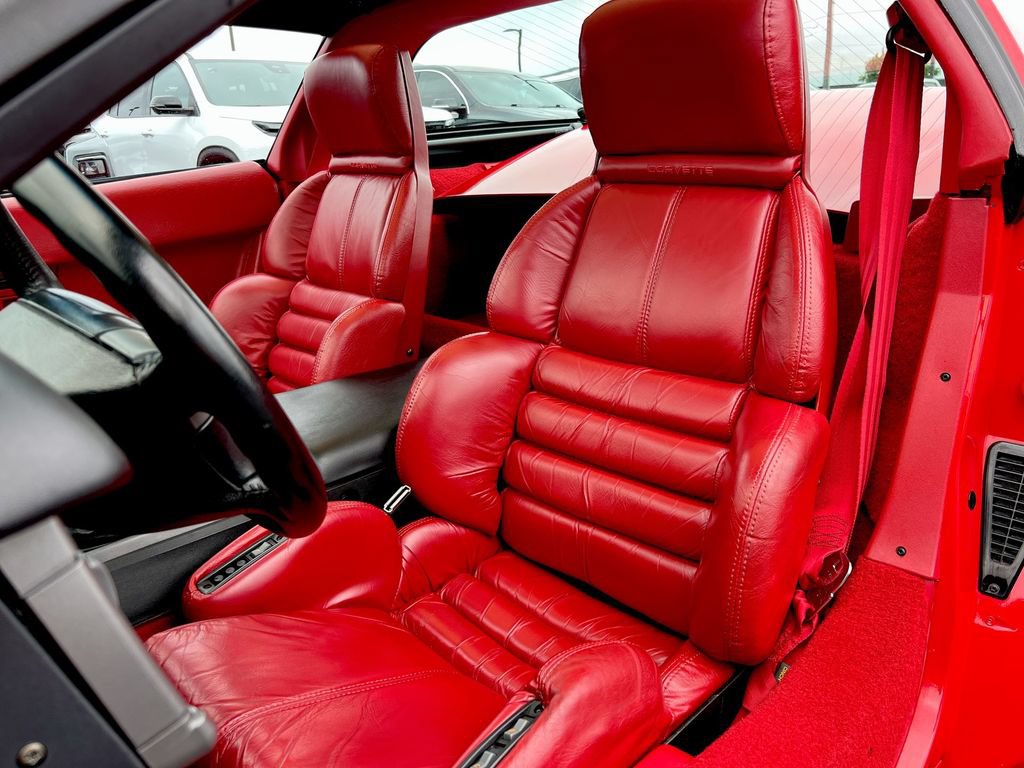 Used 1990 Chevrolet Corvette ZR-1 RWD image 16