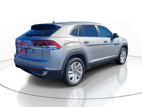 Used 2021 Volkswagen Atlas Cross Sport SE image 7