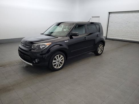 Used 2018 Kia Soul + FWD image 2
