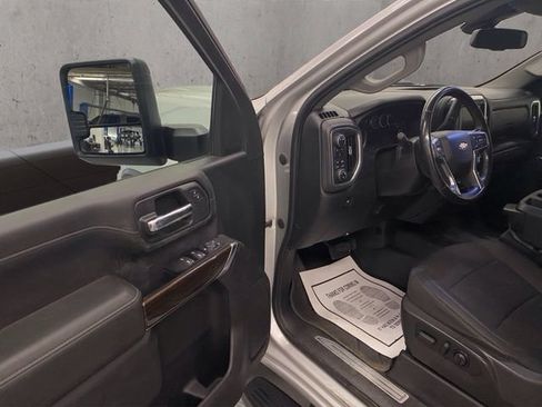 Used 2022 Chevrolet Silverado 3500 LT w/ Convenience Package AWD/4WD image 19