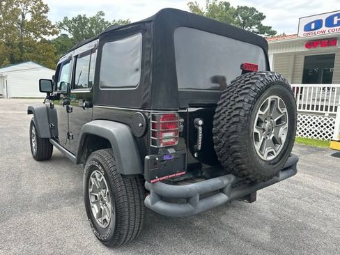 Used 2014 Jeep Wrangler Unlimited Rubicon w/ Connectivity Group AWD/4WD image 5