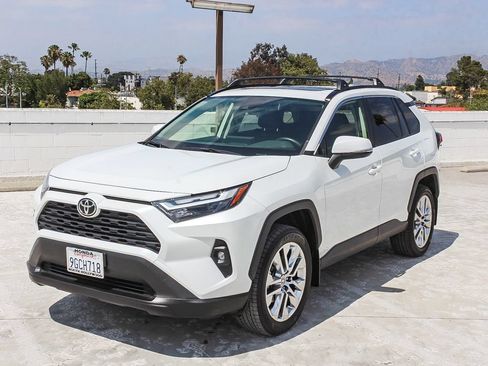 Used 2023 Toyota RAV4 XLE Premium AWD/4WD image 3