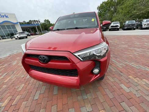 Used 2019 Toyota 4Runner SR5 RWD image 23
