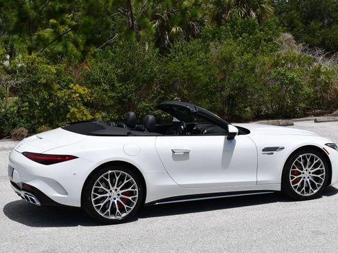 Used 2024 Mercedes-Benz SL 55 AMG 4MATIC image 6