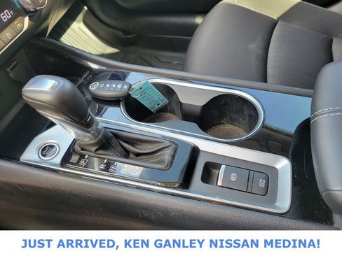 Used 2020 Nissan Altima 2.5 SV AWD/4WD image 11