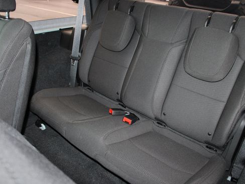 Used 2023 Jeep Wrangler Sport image 12