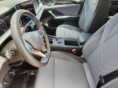 New 2026 Volkswagen Tiguan SE