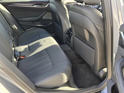 Used 2023 BMW 540i w/ M Sport Package image 17