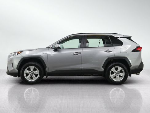 Used 2021 Toyota RAV4 XLE w/ XLE Grade Weather Package AWD/4WD image 2