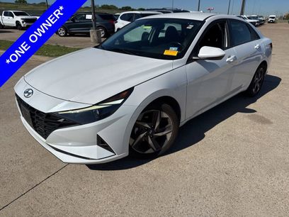 Used 2023 Hyundai Elantra SEL w/ Convenience Package