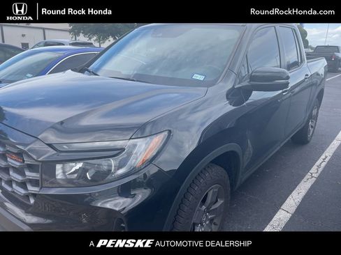 Used 2025 Honda Ridgeline TrailSport image 1