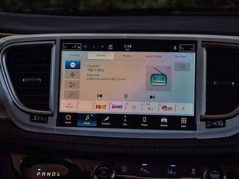 New 2026 Chrysler Pacifica Pinnacle w/ Trailer Tow Group image 14