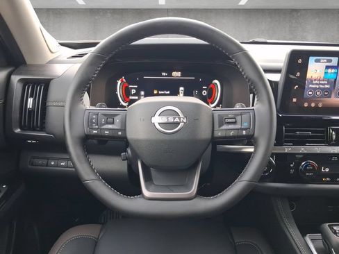 New 2026 Nissan Pathfinder Platinum FWD image 22