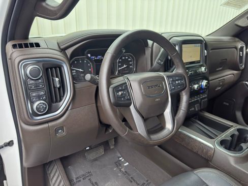 Used 2019 GMC Sierra 1500 Denali AWD/4WD image 14