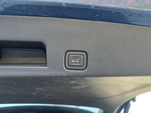 Used 2024 Chevrolet Traverse RS w/ LPO, Floor Liner Package image 33