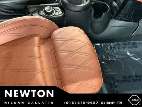 Used 2023 MINI Cooper S w/ Signature Upholstery Package FWD image 22