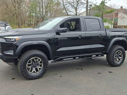New 2026 Chevrolet Colorado ZR2 w/ Technology Package AWD/4WD image 7