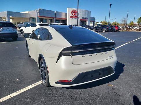 New 2026 Toyota Prius Plug-In Hybrid image 7