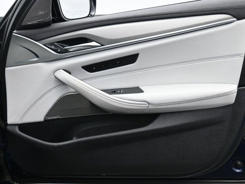 Used 2022 BMW M5 w/ Competition Package image 26