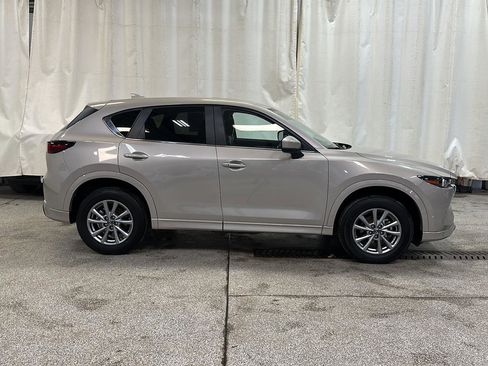 Used 2025 MAZDA CX-5 AWD 2.5 S w/ Preferred Package image 6