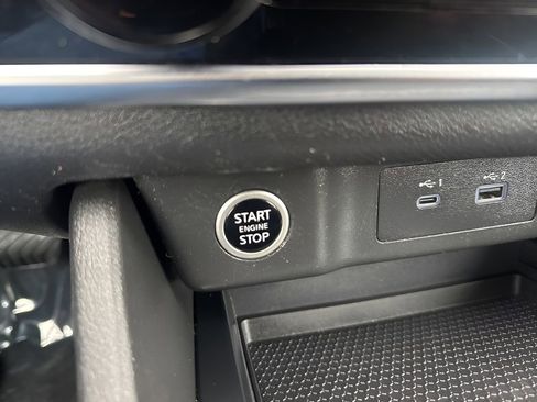 Used 2023 Nissan Rogue S image 19