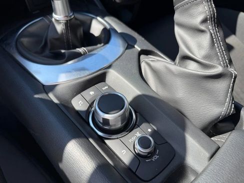 Used 2023 MAZDA MX-5 Miata Sport image 16