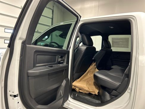 New 2026 RAM 3500 Tradesman image 29