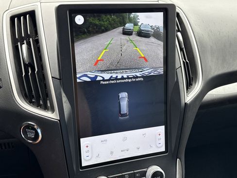 Used 2023 Ford Edge SEL image 23