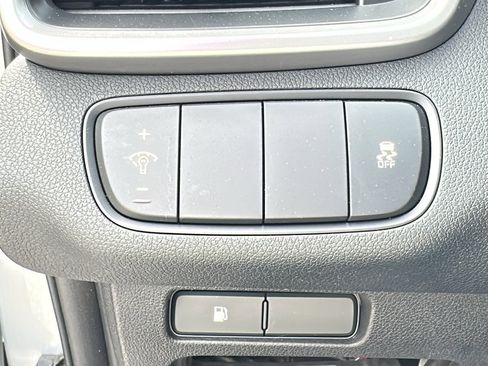 Used 2017 Kia Sorento AWD w/ LX Convenience Package image 14