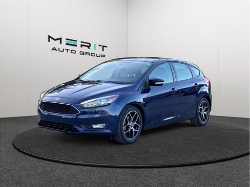 Used 2017 Ford Focus SEL image 4