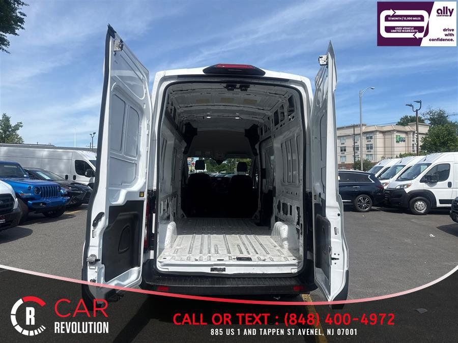 Used 2025 Ford Transit 250 148 High Roof RWD image 6