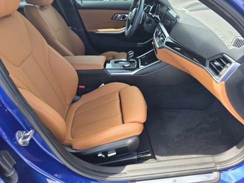 Used 2022 BMW 330i Sedan w/ M Sport Package RWD image 24