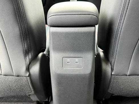 New 2026 Nissan Kicks SR w/ Cold Weather Package FWD image 32