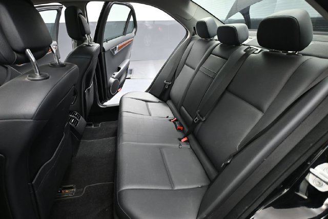 Used 2011 Mercedes-Benz C 300 4MATIC Sedan image 30
