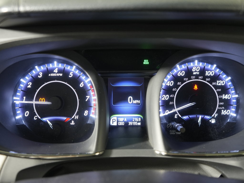 Used 2015 Toyota Avalon Limited w/ Technology Package FWD image 18
