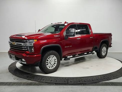 Used 2021 Chevrolet Silverado 2500 High Country w/ Technology Package AWD/4WD image 3