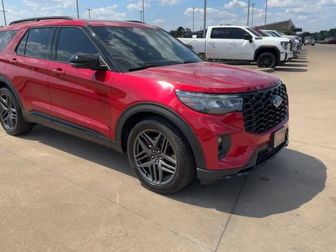 Used 2026 Ford Explorer ST w/ Sun And Sound Package AWD/4WD image 3